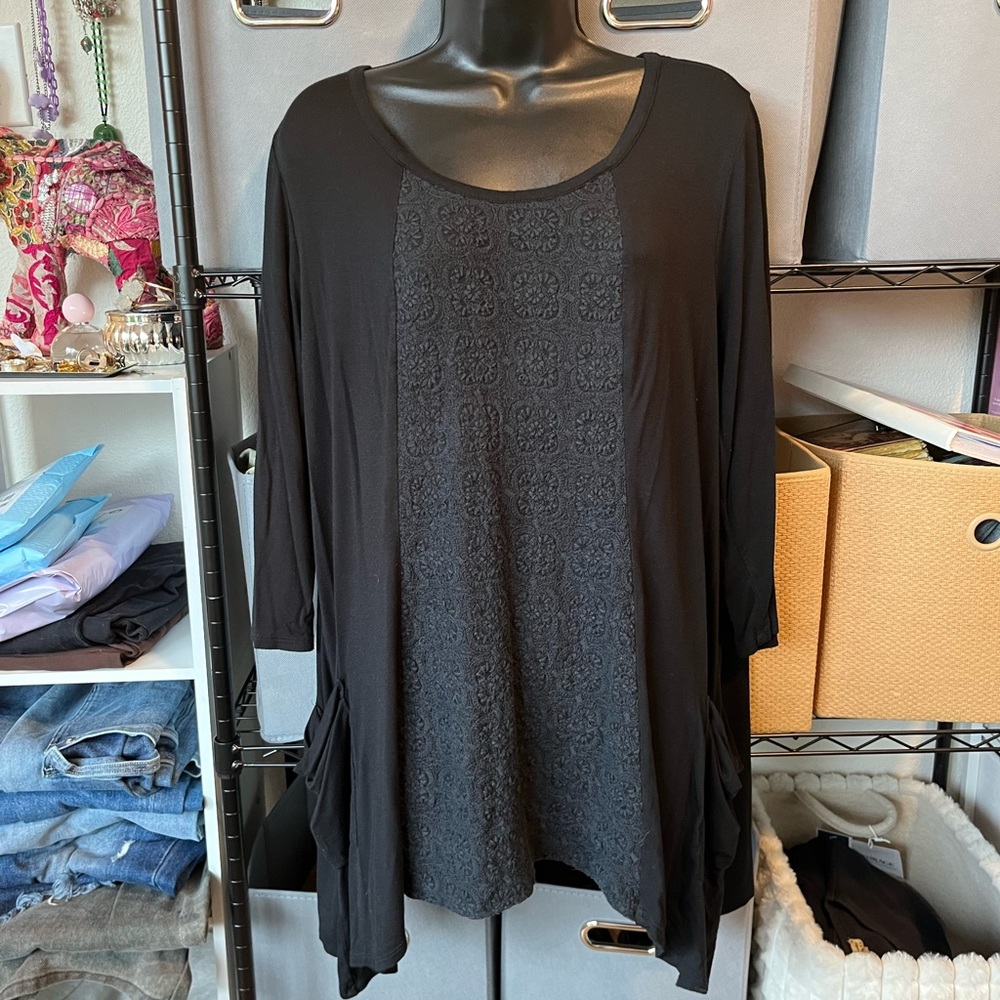 LOGO by Lori Goldstein Black Lace-Panel Scoop Neck Tunic